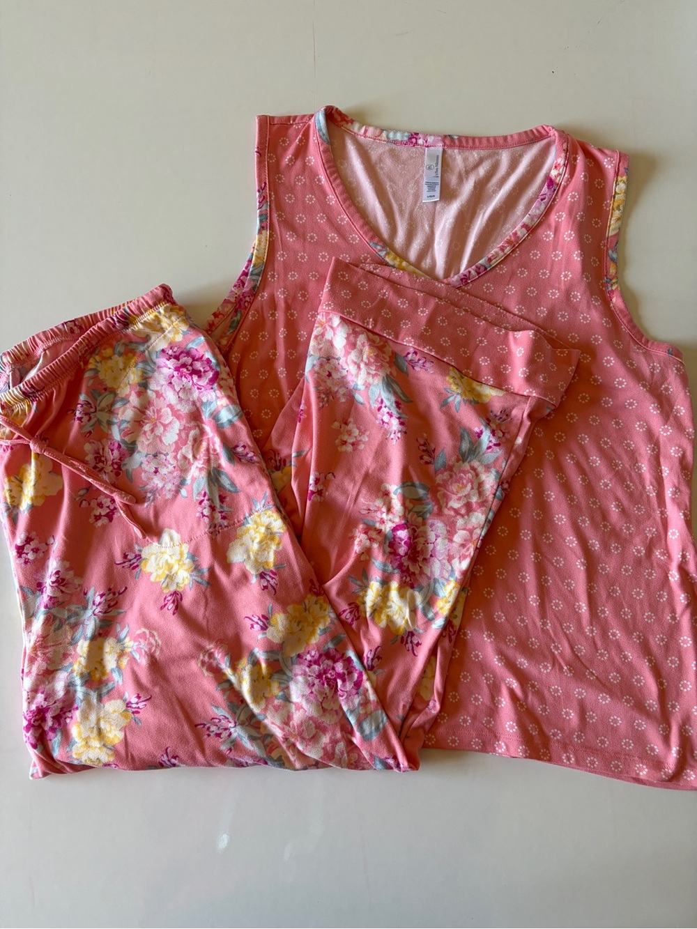 Flora Nikrooz 2 Piece pajama Set tank top and pants pink floral women’s large